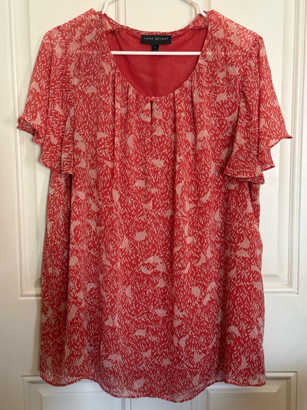 Lane Bryant Coral Printed Flutter Sleeve Blouse size 18